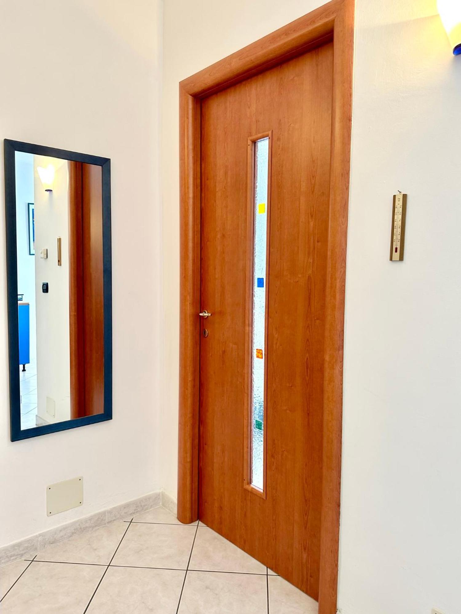 Hostdomus - Pietra Blu Apartment Pietra Ligure Ngoại thất bức ảnh